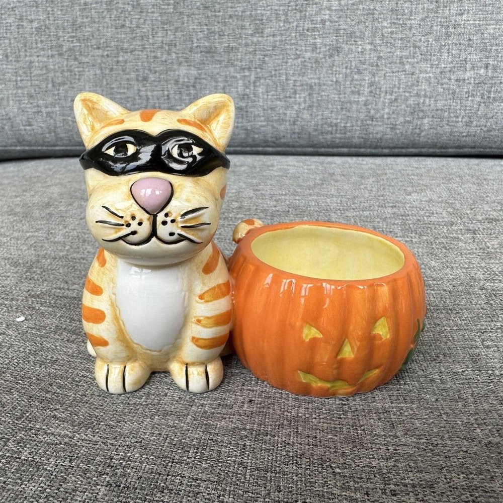 Waxcessories Candle Holder Cat Next to Pumpkin Halloween Tea Light 2006 Cutie